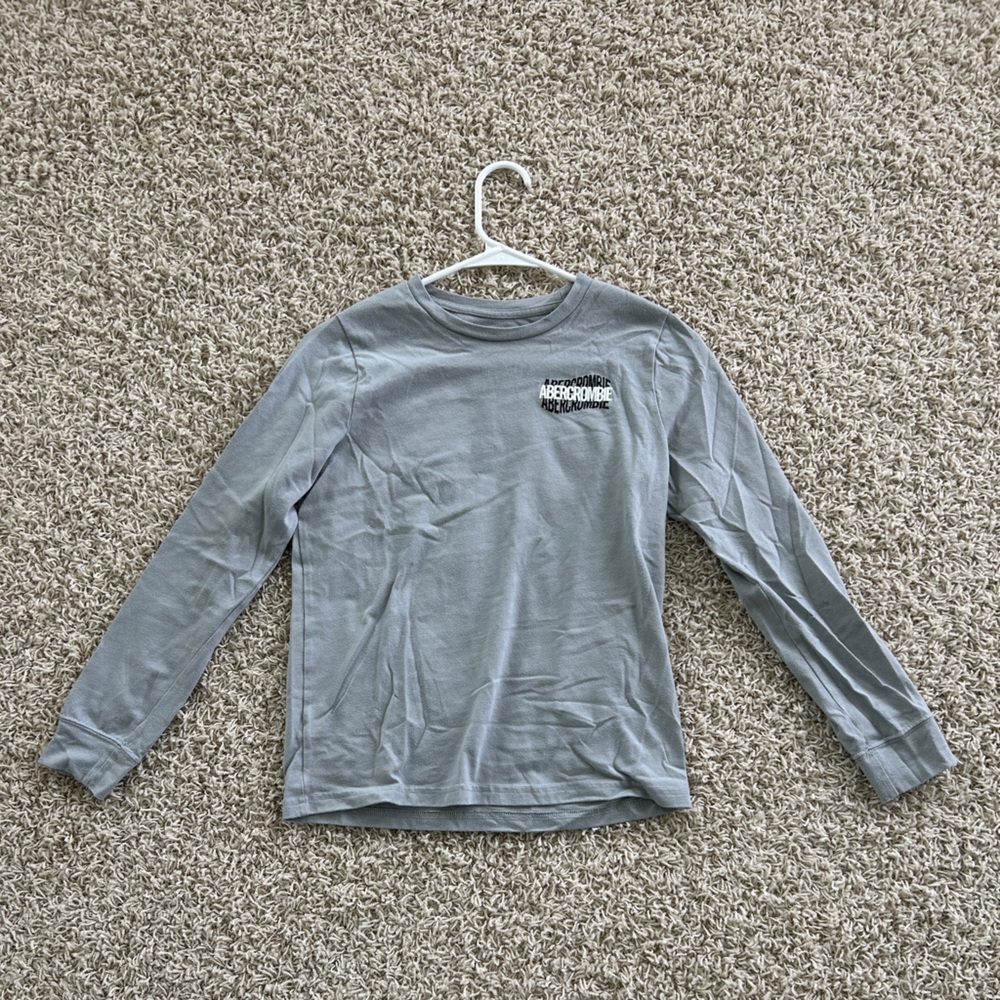 abercrombie kids Boys Size 11/12 Gray Long Sleeve Shirt